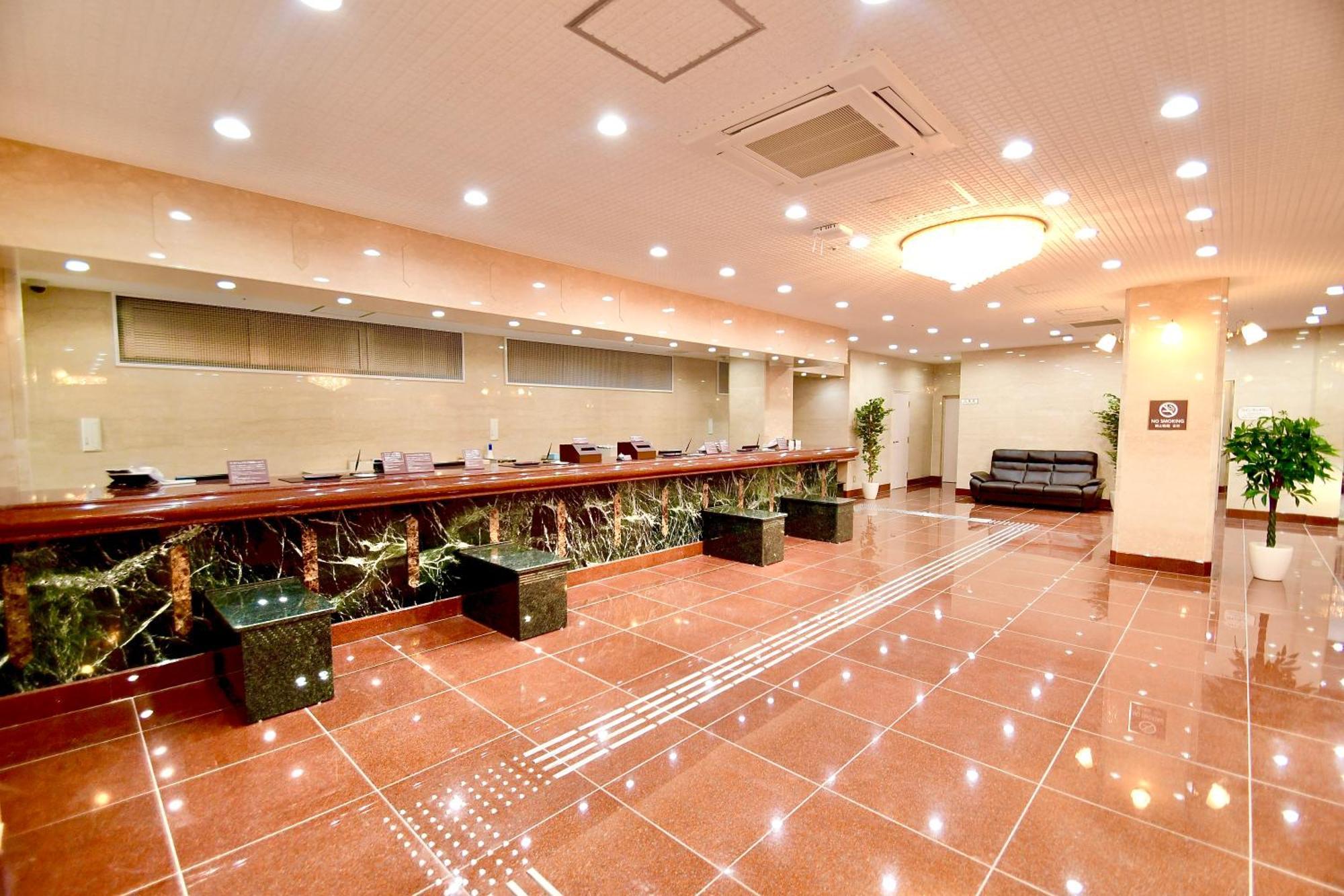 Himeji Ekimae Universal Hotel Minamiguchi Dış mekan fotoğraf