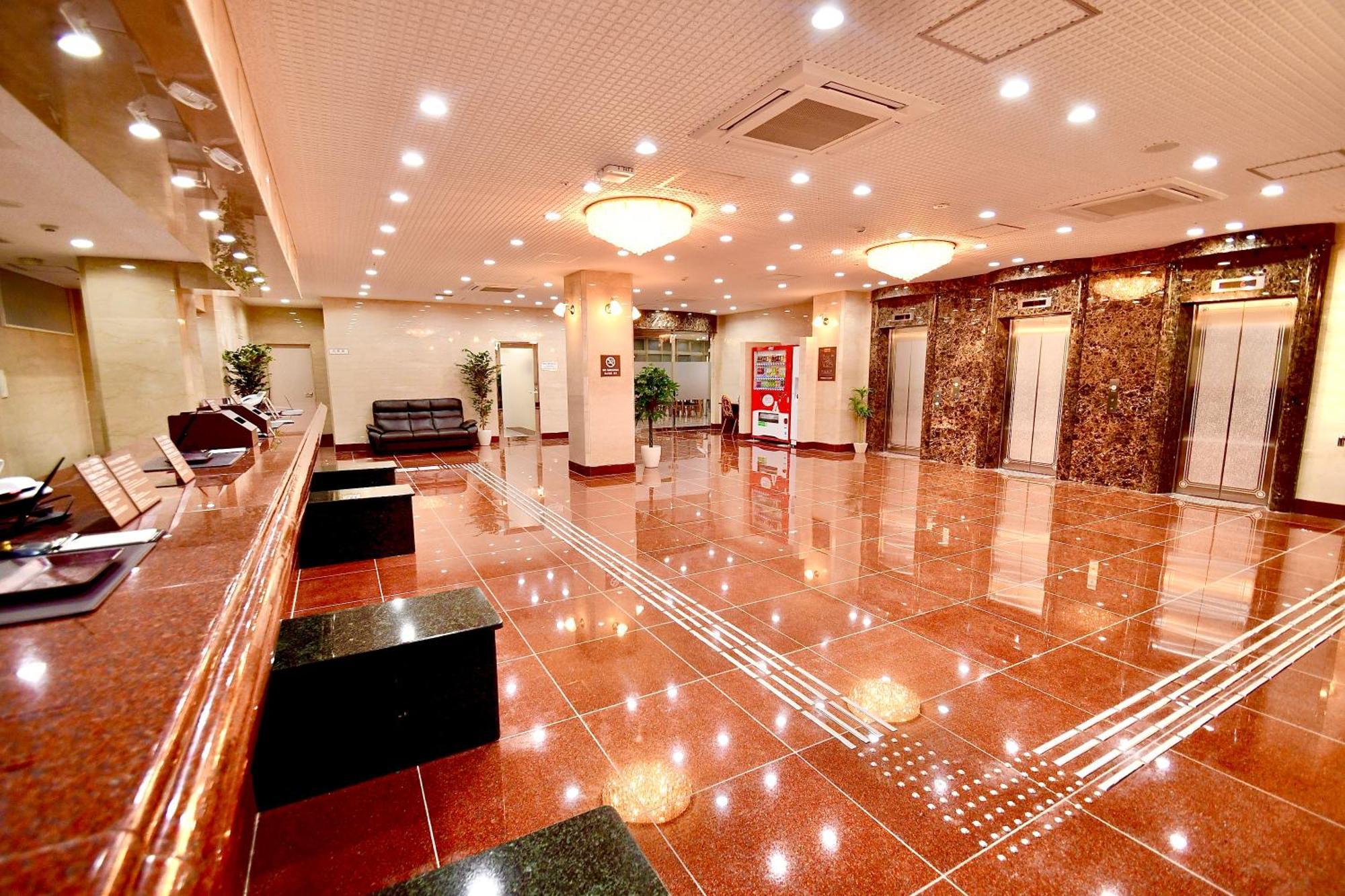 Himeji Ekimae Universal Hotel Minamiguchi Dış mekan fotoğraf