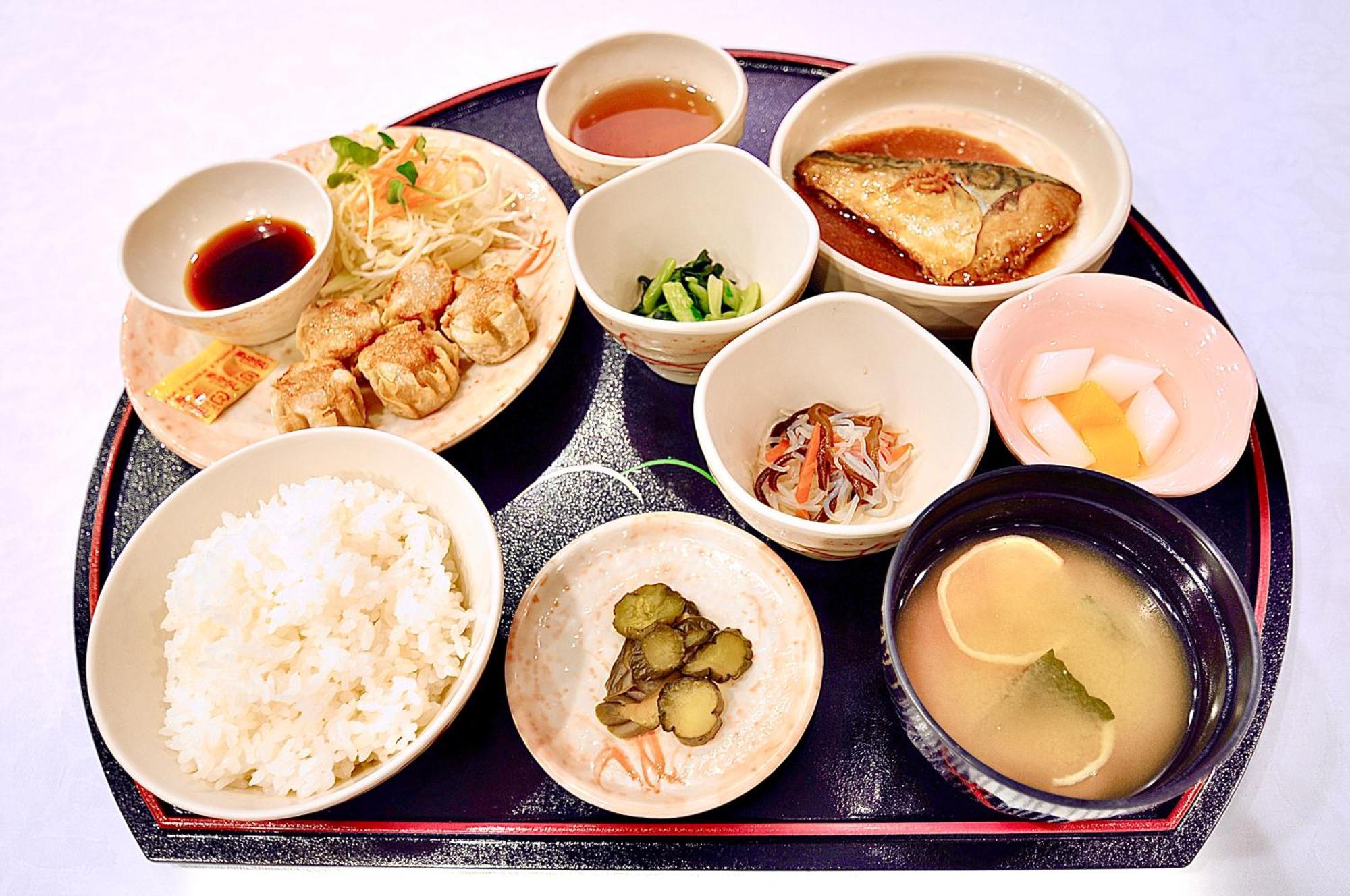 Himeji Ekimae Universal Hotel Minamiguchi Dış mekan fotoğraf