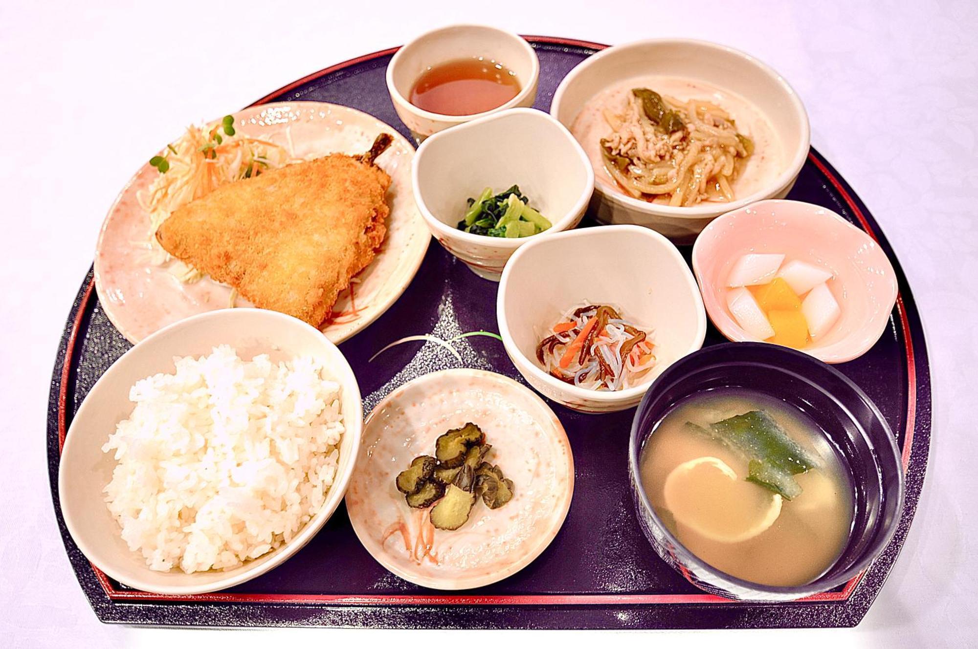 Himeji Ekimae Universal Hotel Minamiguchi Dış mekan fotoğraf