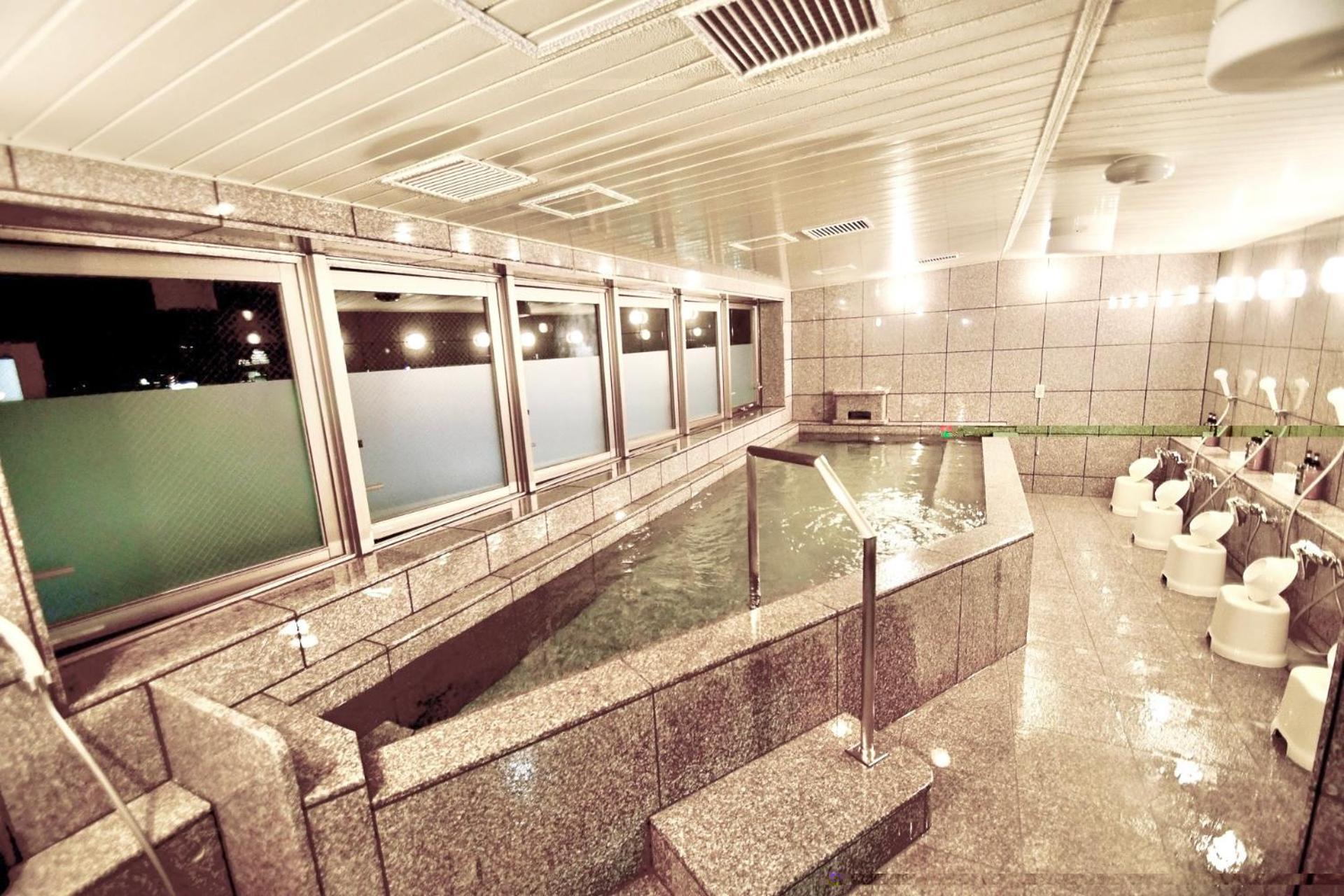 Himeji Ekimae Universal Hotel Minamiguchi Dış mekan fotoğraf